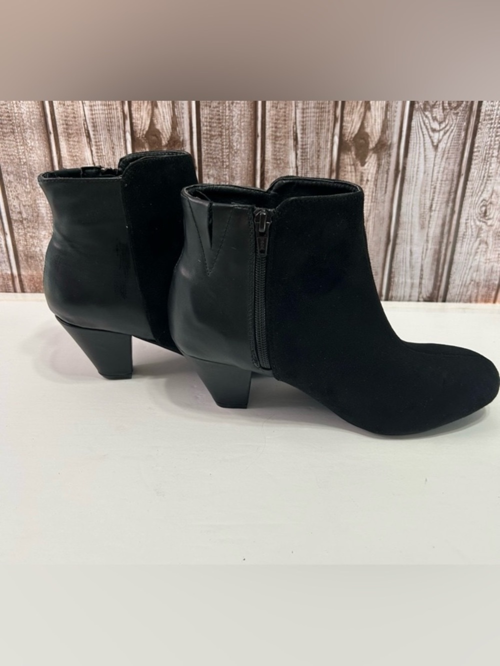 ComfortView Black Faux Leather & Suede Mid Heel Zip Ankle Boots Size 8 1/2 W